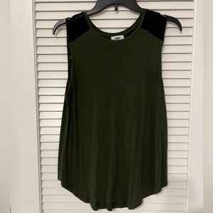 Old Navy Olive Black Lace Top